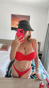 транс девушка латиноамериканка