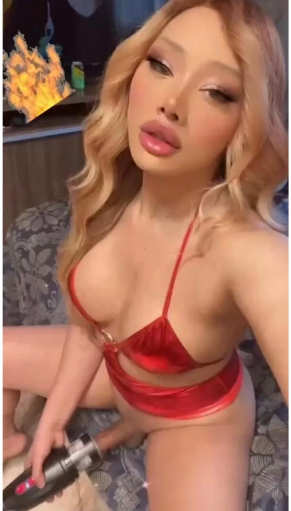 Транссексуалка Дана